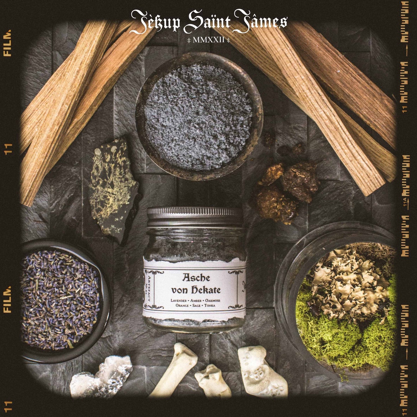 Powdered Wax Melts "Asche von Hekate": Oakmoss, Lavender, Tonka Bean, Sage {120g} Handcrafted With Mica