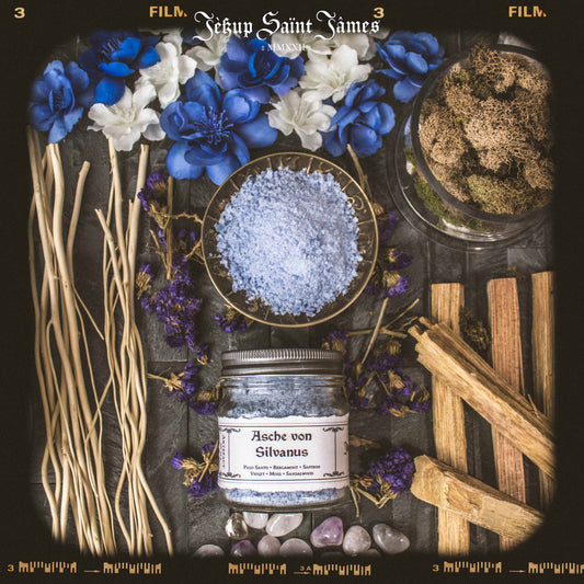 Powdered Wax Melts "Asche von Silvanus": Palo Santo, Moss, Bergamont, Sandalwood, Patchouli, Violet {120g} Handcrafted With Mica