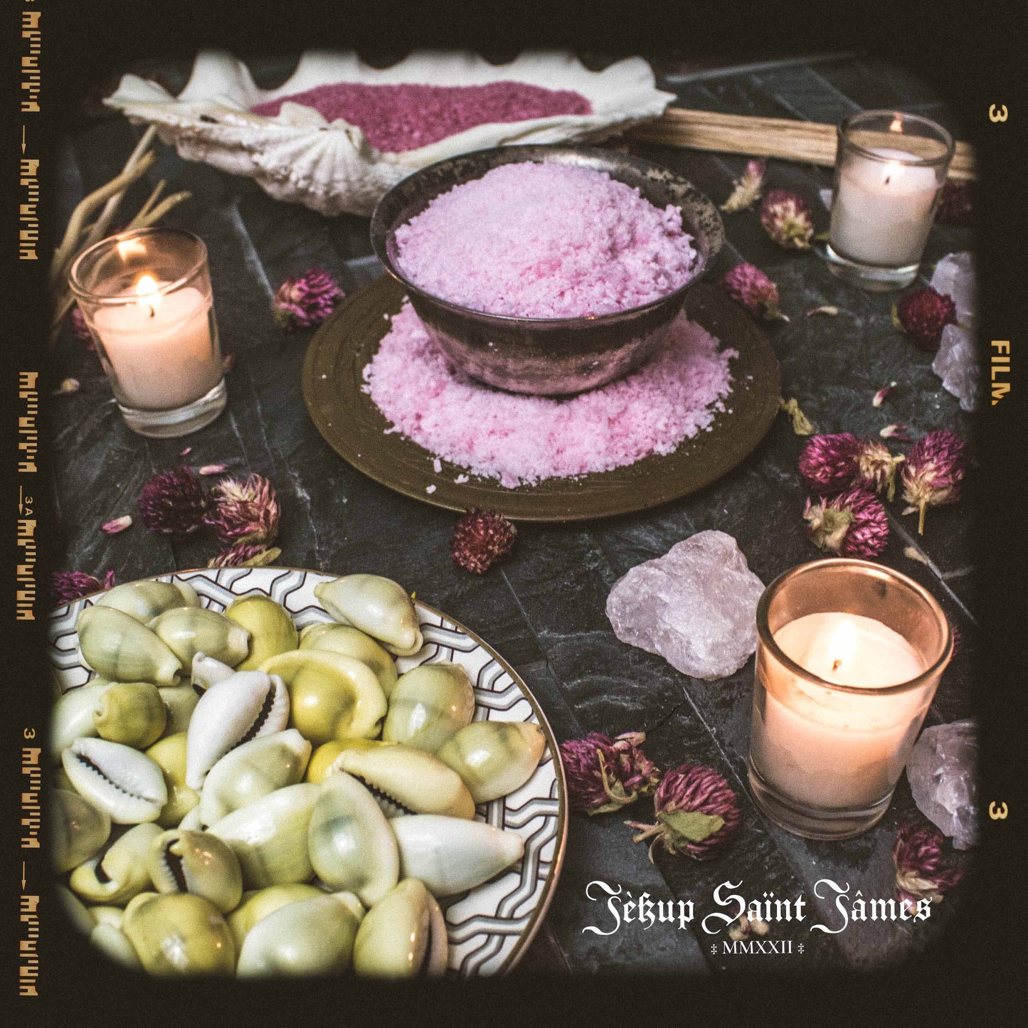 Powdered Wax Melts "Asche von Aphrodite": Sugar, Freesia, Vanilla, Musk, Strawberry {120g} Handcrafted With Mica