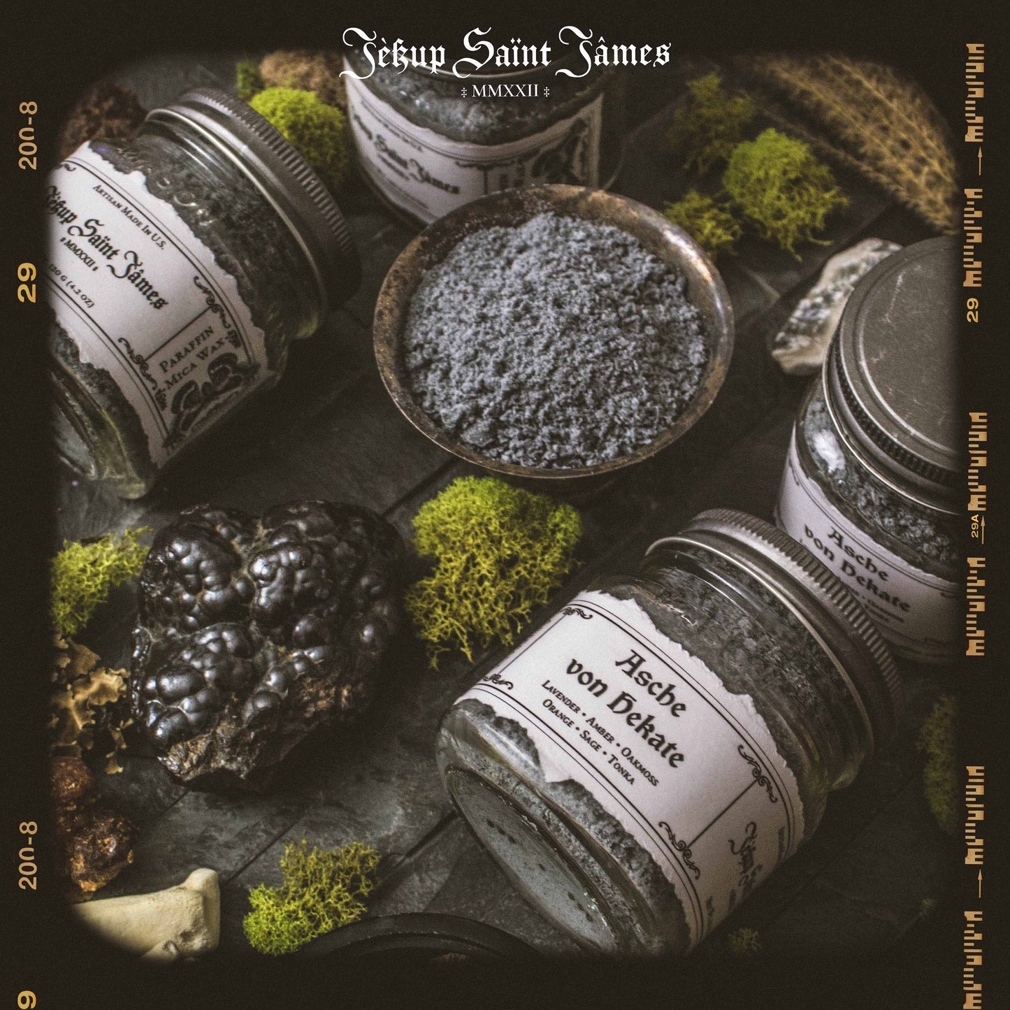 Powdered Wax Melts "Asche von Hekate": Oakmoss, Lavender, Tonka Bean, Sage {120g} Handcrafted With Mica
